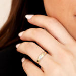 Gull ring tofarget med diamant 0,005ct WSI